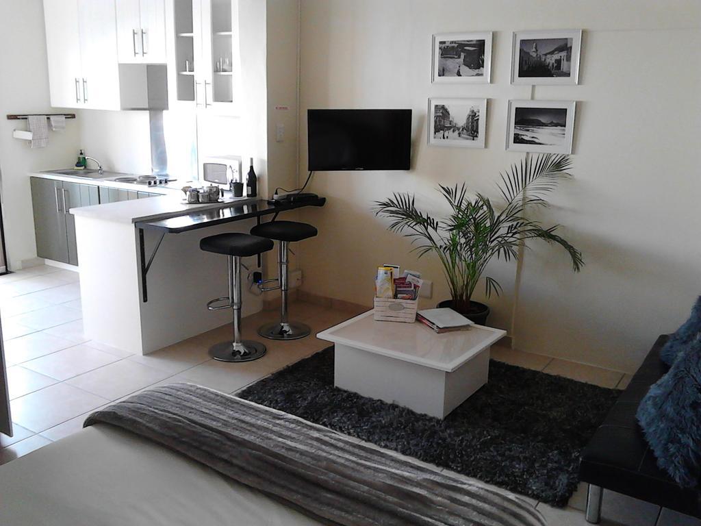 Port House Hotel Bloubergstrand Kültér fotó