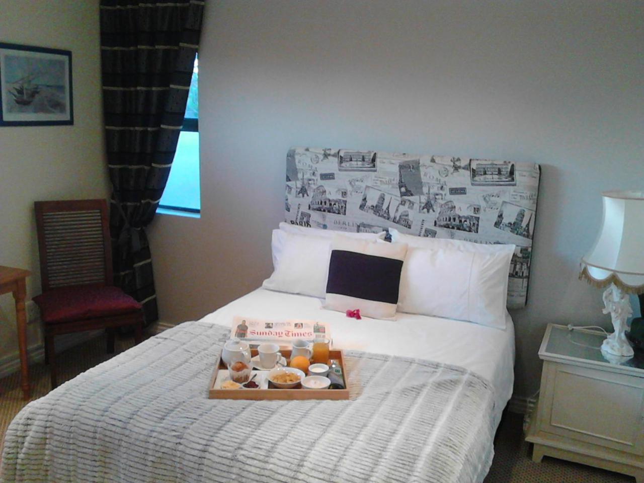 Port House Hotel Bloubergstrand Kültér fotó